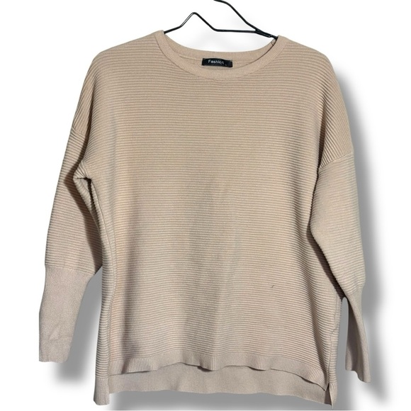 Fashion Cozy Horizontal Rib Knit Lighweight Cream Long Sleeve Crew Neck Sweater - Picture 12 of 14